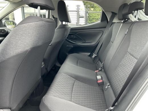 Toyota Yaris 1.5 Hybrid Comfort ActivLease financial lease