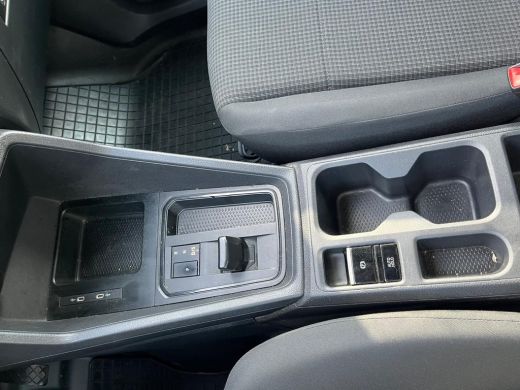 Volkswagen Caddy 2.0 TDI Exclusive | Trekhaak | Standkachel |Camera achter | Vloerplaat ActivLease financial lease