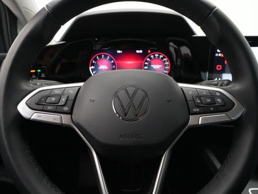 Volkswagen Golf 1.0 eTSI 110pk DSG Life Business Navigatie Stoelverwarming Acc Pdc 259 ActivLease financial lease