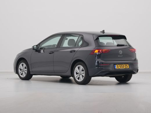 Volkswagen Golf 1.0 eTSI 110pk DSG Life Business Navigatie Stoelverwarming Acc Pdc 259 ActivLease financial lease