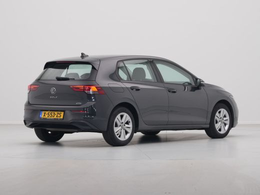 Volkswagen Golf 1.0 eTSI 110pk DSG Life Business Navigatie Stoelverwarming Acc Pdc 259 ActivLease financial lease