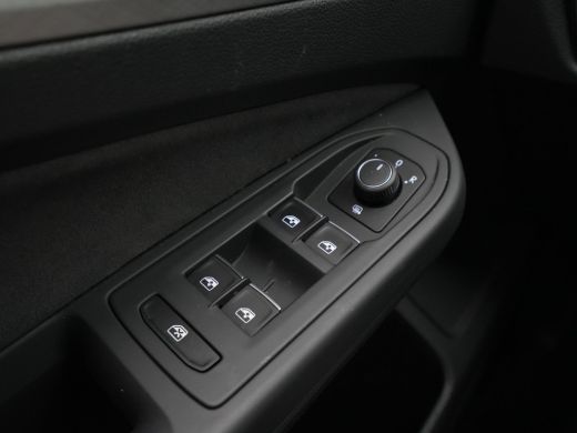 Volkswagen Golf 1.0 eTSI 110pk DSG Life Business Navigatie Stoelverwarming Acc Pdc 292 ActivLease financial lease