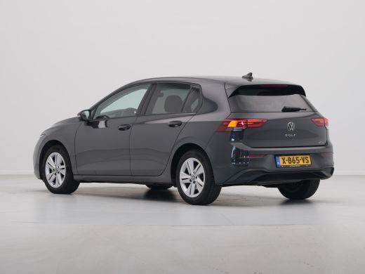 Volkswagen Golf 1.0 eTSI 110pk DSG Life Business Navigatie Stoelverwarming Acc Pdc 292 ActivLease financial lease