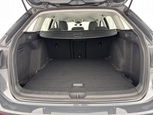Volkswagen Golf 2.0 TDI Life Business *FULL-LED | DIGI-COCKPIT | NAVI-FULLMAP | COMFORT-SEATS | KEYLESS | DAB+ | ... ActivLease financial lease