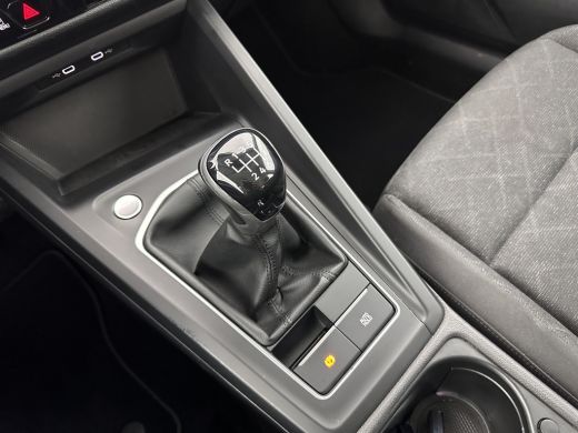 Volkswagen Golf 2.0 TDI Life Business *FULL-LED | DIGI-COCKPIT | NAVI-FULLMAP | COMFORT-SEATS | KEYLESS | DAB+ | ... ActivLease financial lease