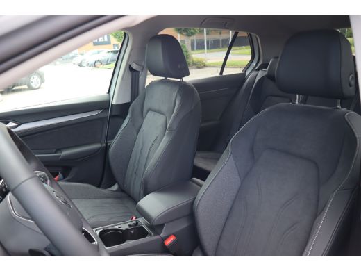 Volkswagen Golf Style Edition eHybrid | 'App-Connect' draadloze smartphone integratie | Afstandscontrolesysteem (... ActivLease financial lease