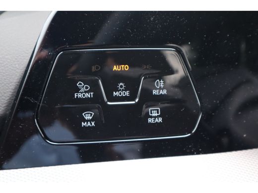 Volkswagen Golf Style Edition eHybrid | 'App-Connect' draadloze smartphone integratie | Afstandscontrolesysteem (... ActivLease financial lease