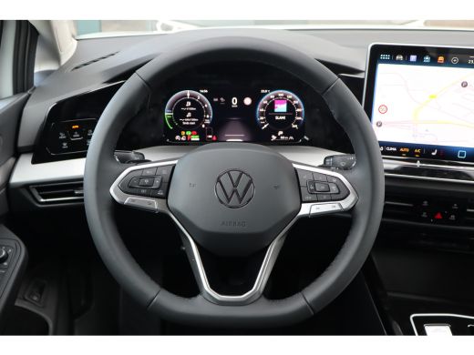 Volkswagen Golf Style Edition eHybrid | 'App-Connect' draadloze smartphone integratie | Afstandscontrolesysteem (... ActivLease financial lease