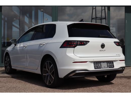 Volkswagen Golf Style Edition eHybrid | 'App-Connect' draadloze smartphone integratie | Afstandscontrolesysteem (... ActivLease financial lease