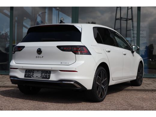 Volkswagen Golf Style Edition eHybrid | 'App-Connect' draadloze smartphone integratie | Afstandscontrolesysteem (... ActivLease financial lease