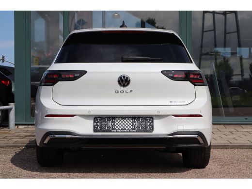 Volkswagen Golf Style Edition eHybrid | 'App-Connect' draadloze smartphone integratie | Afstandscontrolesysteem (... ActivLease financial lease