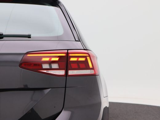 Volkswagen Passat Variant 1.4 TSi 218 Pk Automaat PHEV GTE Business | Carplay | Camera | Navigatiesysteem | Stoelve... ActivLease financial lease