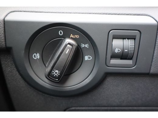 Volkswagen T-Cross Life Edition Inclusief €2000,- inruilvoordeel | 'App-Connect' draadloze smartphone integratie | A... ActivLease financial lease
