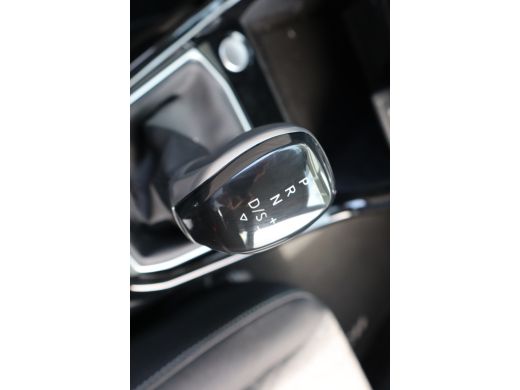 Volkswagen T-Cross Life Edition Inclusief €2000,- inruilvoordeel | 'App-Connect' draadloze smartphone integratie | A... ActivLease financial lease