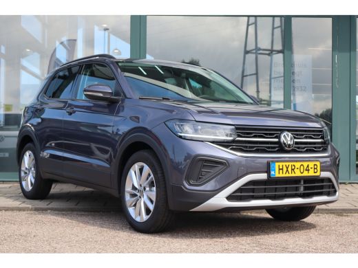 Volkswagen T-Cross Life Edition Inclusief €2000,- inruilvoordeel | 'App-Connect' draadloze smartphone integratie | A... ActivLease financial lease