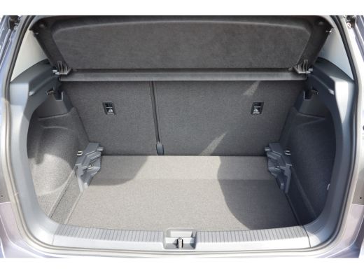 Volkswagen T-Cross Life Edition Inclusief €2000,- inruilvoordeel | 'App-Connect' draadloze smartphone integratie | A... ActivLease financial lease
