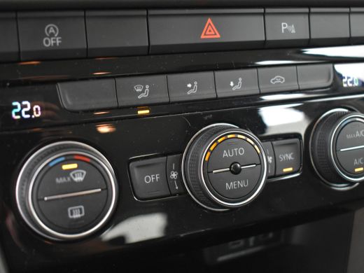 Volkswagen T-Roc 1.5 TSI Style 150pk DSG/AUTO Camera achter | Navigatie | Adaptief cruise control | 1e eigenaar | ... ActivLease financial lease