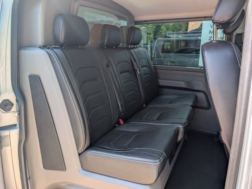 Volkswagen Transporter 2.0 TDI 200pk DSG L2H1 30 Dubbel Cabine Bulli 200pk | Virtual Cockpit | Adaptive Cruise | Leder |... ActivLease financial lease