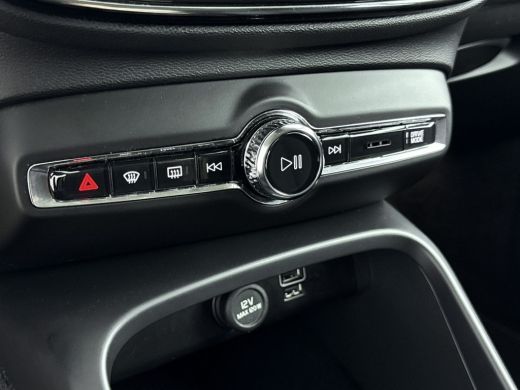 Volvo  XC40 1.5 T4 Recharge Inscription Expression | PDC + Camera | Elektrische achterklep | 19 inch LM | Sto... ActivLease financial lease