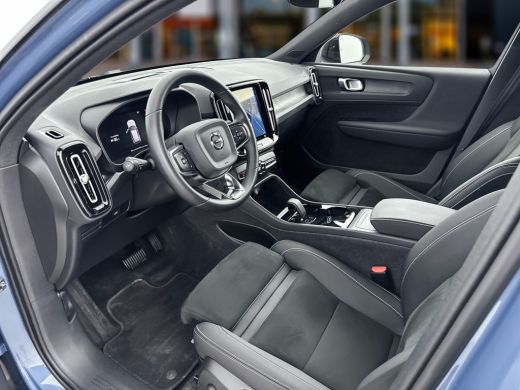 Volvo  XC40 Single Motor Extended Range Core 82 kWh | Leder/Nubuck | Trekhaak | Stoel/stuurverwarming | Warmt... ActivLease financial lease