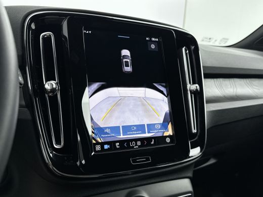 Volvo  XC40 Single Motor Extended Range Core 82 kWh | Leder/Nubuck | Trekhaak | Stoel/stuurverwarming | Warmt... ActivLease financial lease