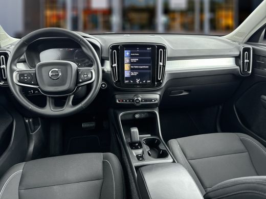 Volvo  XC40 T4 Recharge Inscription Expression | 19" | Trekhaak | Parkeercamera | Adaptieve cruise | BLIS | S... ActivLease financial lease