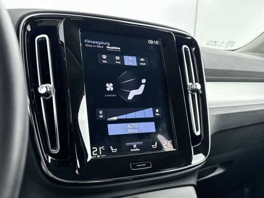 Volvo  XC40 T4 Recharge Inscription Expression | 19" | Trekhaak | Parkeercamera | Adaptieve cruise | BLIS | S... ActivLease financial lease