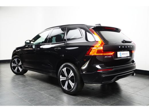 Volvo  XC60 T6 AWD Plus Dark Contourstoelen | 19" all season | Trekhaak |  Gelaagde zijruiten ActivLease financial lease