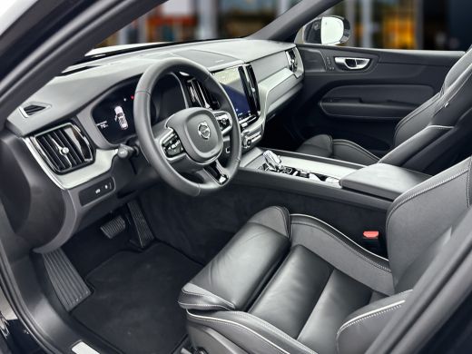 Volvo  XC60 T8 Recharge AWD Plus Black Edition | 21" | Head-up | Harman Kardon | 360 Camera | Panoramadak | E... ActivLease financial lease
