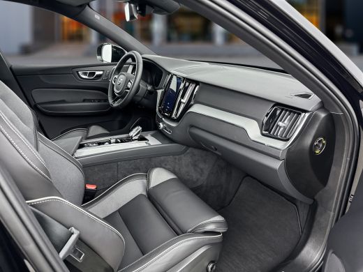 Volvo  XC60 T8 Recharge AWD Plus Black Edition | 21" | Head-up | Harman Kardon | 360 Camera | Panoramadak | E... ActivLease financial lease