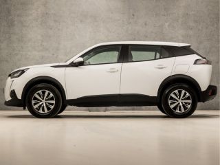 Peugeot 2008 1.2 PureTech Sport (APPLE CARPLAY, GROOT NAVI, CLIMATE, PARKEERSENSOREN, TREKHAAK, SPORTSTOELEN, ...