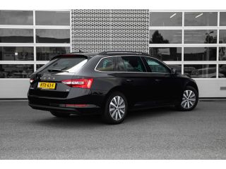 Skoda Superb Combi 1.4 TSI iV Business Edition Plus | 218 pk | Adapt. Cruise | Trekhaak | Camera | Stoel- Stuu...