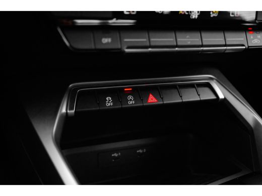 Audi A3 Sportback 30 TFSI advanced edition Achteruitrijcamera | Cruise control | LED-koplampen | Stoelver... ActivLease financial lease