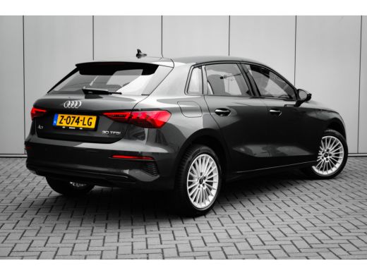 Audi A3 Sportback 30 TFSI advanced edition Achteruitrijcamera | Cruise control | LED-koplampen | Stoelver... ActivLease financial lease