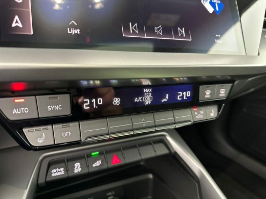 Audi A3 Sportback 40 TFSI e S-Line Pano Matrix Camera ACC Lane ActivLease financial lease