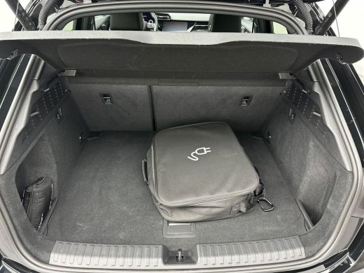 Audi A3 Sportback 40 TFSI e S-Line Pano Matrix Camera ACC Lane ActivLease financial lease