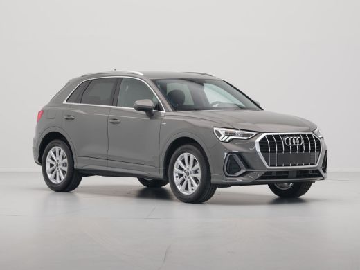 Audi Q3 35 TFSI 150 pk S-Tronic S line edition Trekhaak, Navi, Led, Pdc, Car play ActivLease financial lease