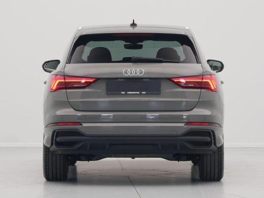 Audi Q3 35 TFSI 150 pk S-Tronic S line edition Trekhaak, Navi, Led, Pdc, Car play ActivLease financial lease