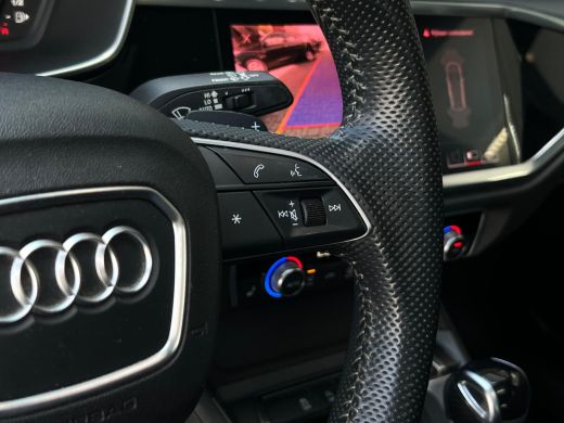 Audi Q3 40 TFSI quattro S Line edition one PANO | CAMERA | ELEKTRISCHE KLEP | VIRTUAL COCKPIT | STOELVERW | ActivLease financial lease