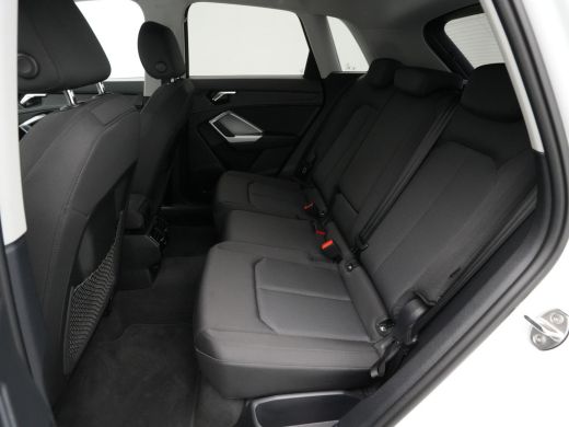 Audi Q3 45 TFSI e 245 pk S-Tronic edition Navi, Camera, Stoelverwarming 58 ActivLease financial lease