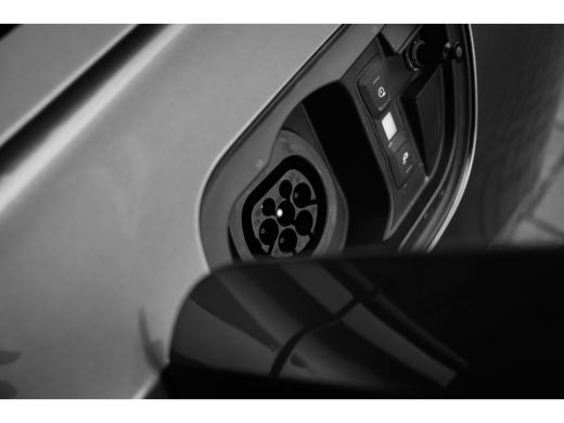 Audi Q8 55 TFSI e quattro Pro Line S 55 TFSI e quattro Pro Line S 394 pk | Verlengde fabrieksgarantie tot... ActivLease financial lease