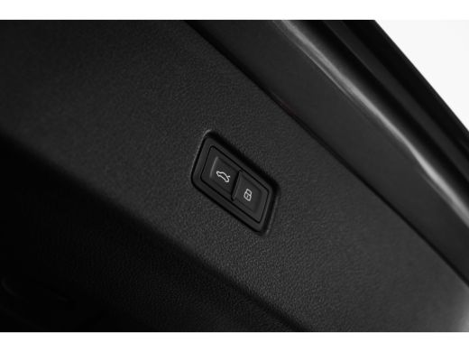 Audi Q8 55 TFSI e quattro Pro Line S 55 TFSI e quattro Pro Line S 394 pk | Verlengde fabrieksgarantie tot... ActivLease financial lease