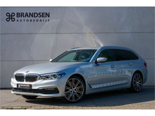 BMW 5 Serie Touring 520i High Executive Edition -Trekhaak-20"-DAB-Leder- BMW 5 Serie Touring 520i High Executive Edition -Trekhaak-20"-DAB-Leder-