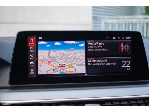 BMW 5 Serie Touring 520i High Executive Edition -Trekhaak-20"-DAB-Leder- ActivLease financial lease