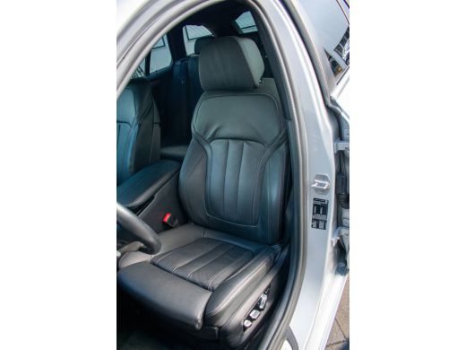 BMW 5 Serie Touring 520i High Executive Edition -Trekhaak-20"-DAB-Leder- ActivLease financial lease