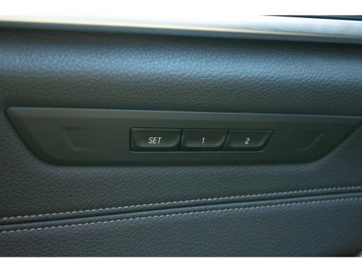 BMW 5 Serie Touring 520i High Executive Edition -Trekhaak-20"-DAB-Leder- ActivLease financial lease