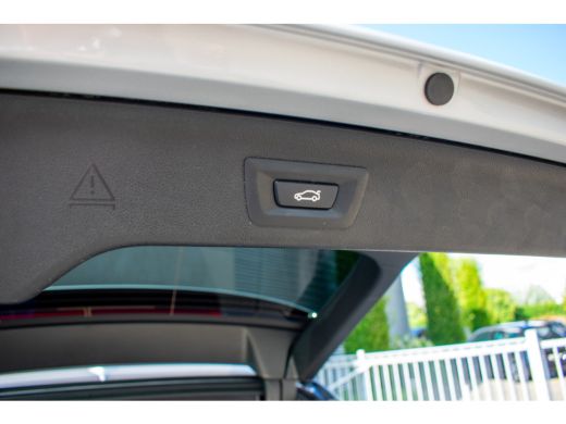 BMW 5 Serie Touring 520i High Executive Edition -Trekhaak-20"-DAB-Leder- ActivLease financial lease