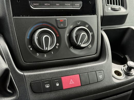 Citroën Jumper 2.2 HDI 131 PK ZWAAR / L2H2 / 1e EIG. / 7-PERS DUBBELE CABINE / AIRCO / 3 TONS TREKHAAK / CAMERA ... ActivLease financial lease