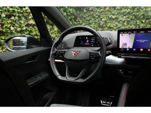 CUPRA Born Performance One 62 kWh | 1 EIGENAAR! | NL-AUTO! | MASSAGE STOEL | STOELVERWARMING | BLIS | DEALER... ActivLease financial lease