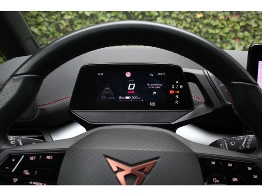 CUPRA Born Performance One 62 kWh | 1 EIGENAAR! | NL-AUTO! | MASSAGE STOEL | STOELVERWARMING | BLIS | DEALER... ActivLease financial lease